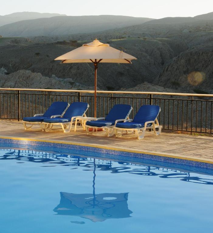 Golden Tulip Khatt Springs Resort & Spa ราสอัลไคมาห์ ภายนอก รูปภาพ